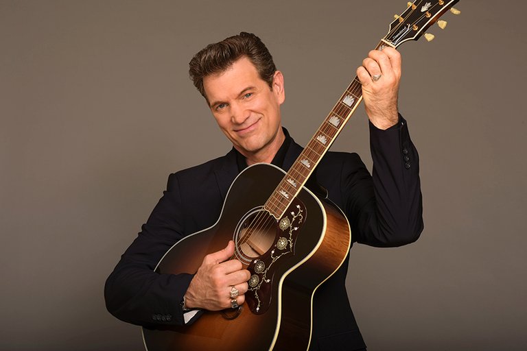 ChrisIsaak-FKP-web-900x600.jpg